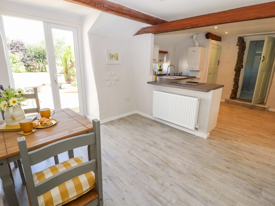 Cottage | Interior