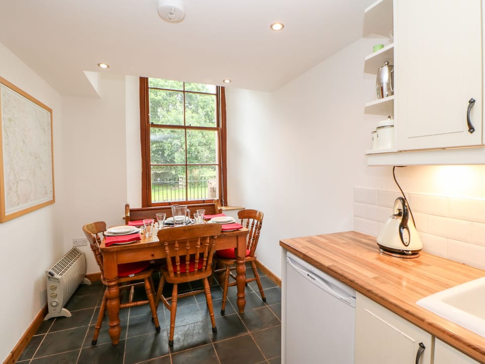 Cottage | Interior