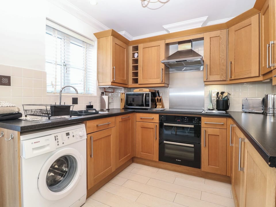 Fridge, dishwasher, electric kettle, toaster