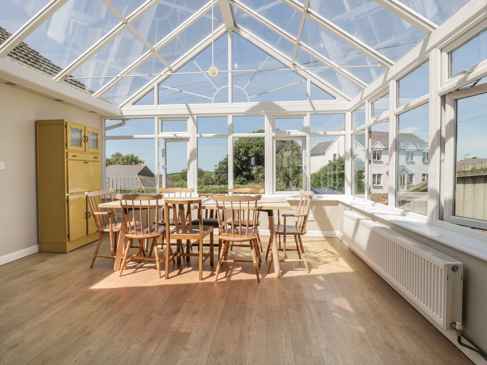 Cottage | 4 bedrooms, individually decorated, individually furnished, free WiFi