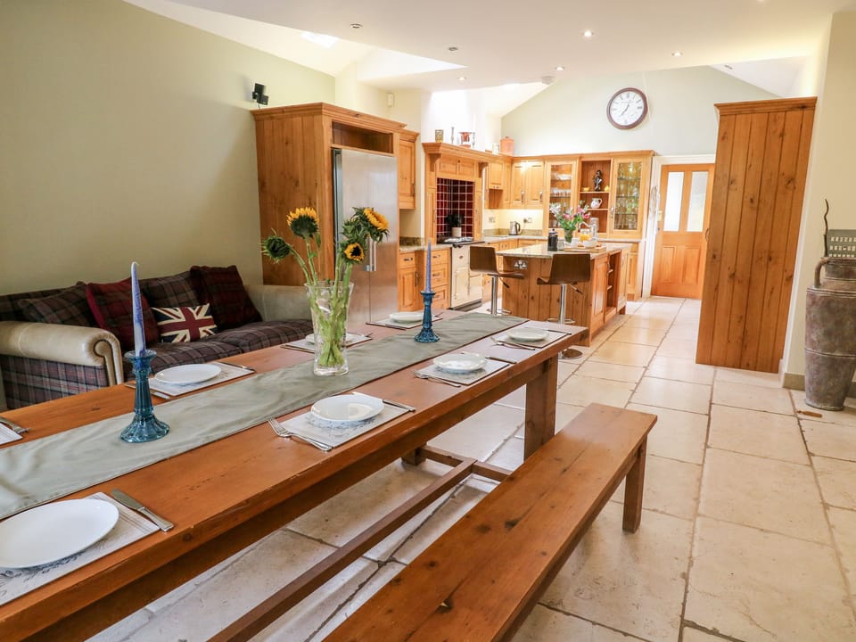 Cottage | Interior