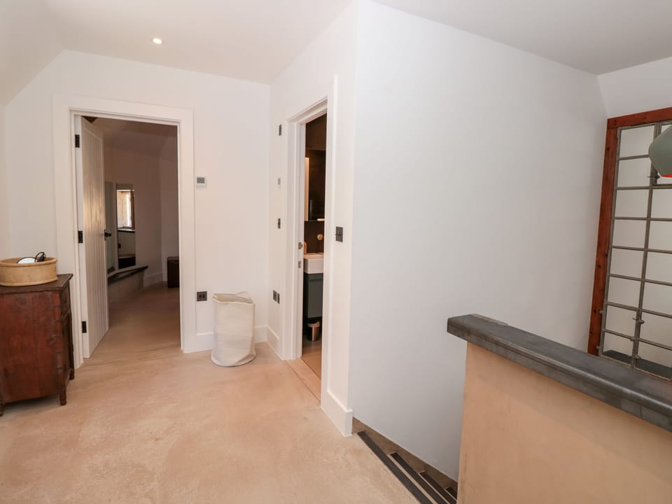 Cottage | 2 bedrooms, individually decorated, individually furnished, free WiFi
