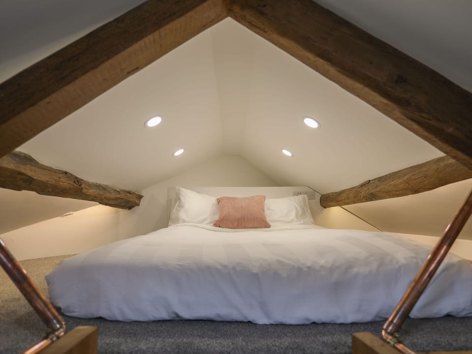 Cottage | 1 bedroom, individually decorated, individually furnished