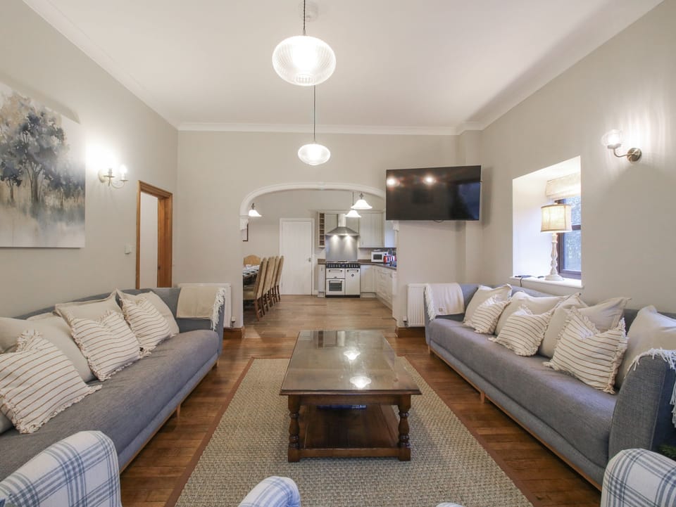 Cottage | Living area