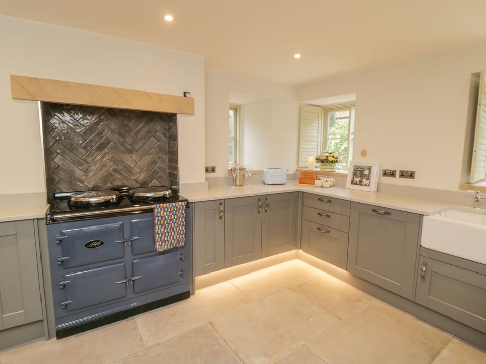 Cottage | Interior