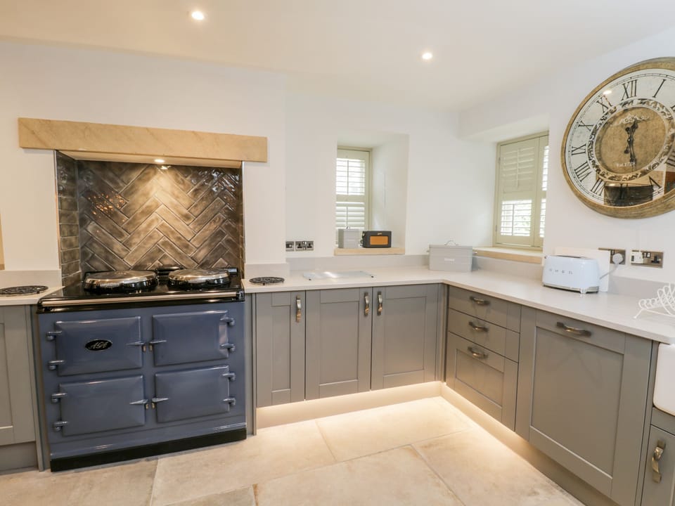 Cottage | Interior