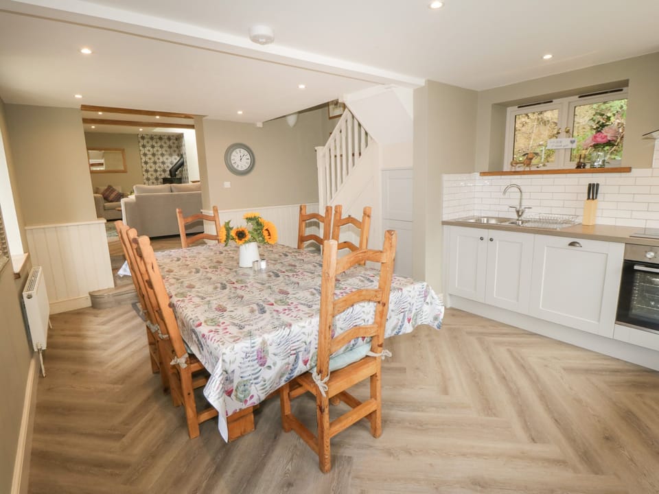 Cottage | Interior