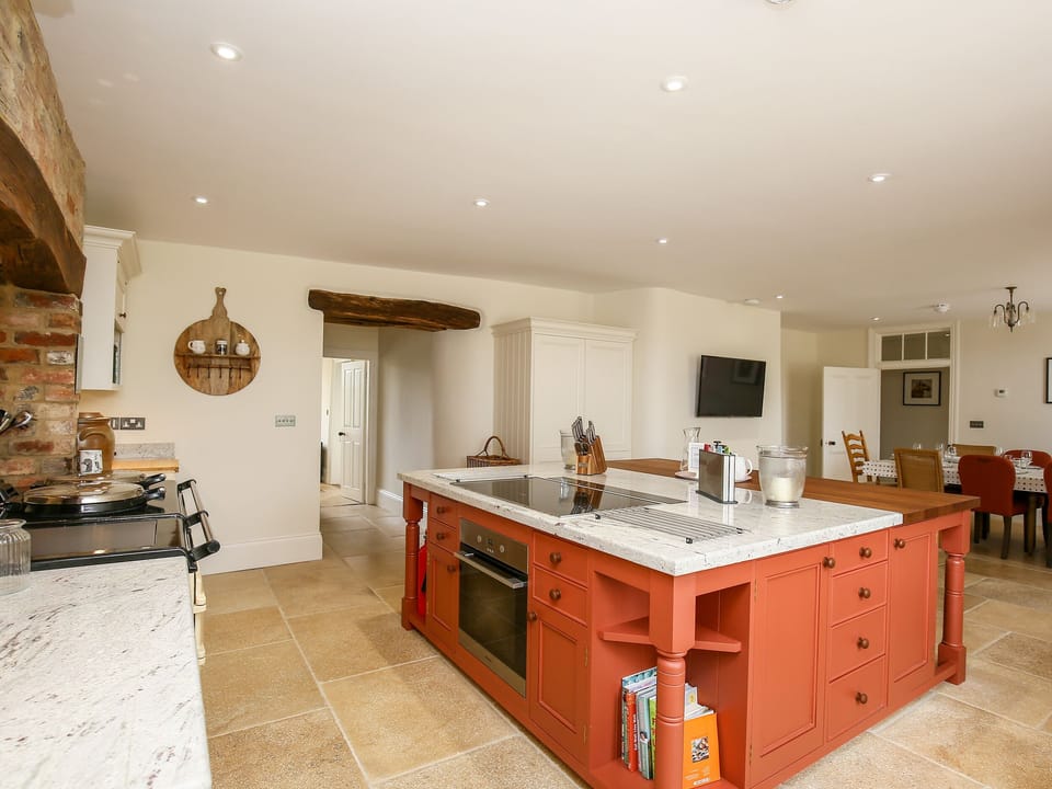 Cottage | Interior