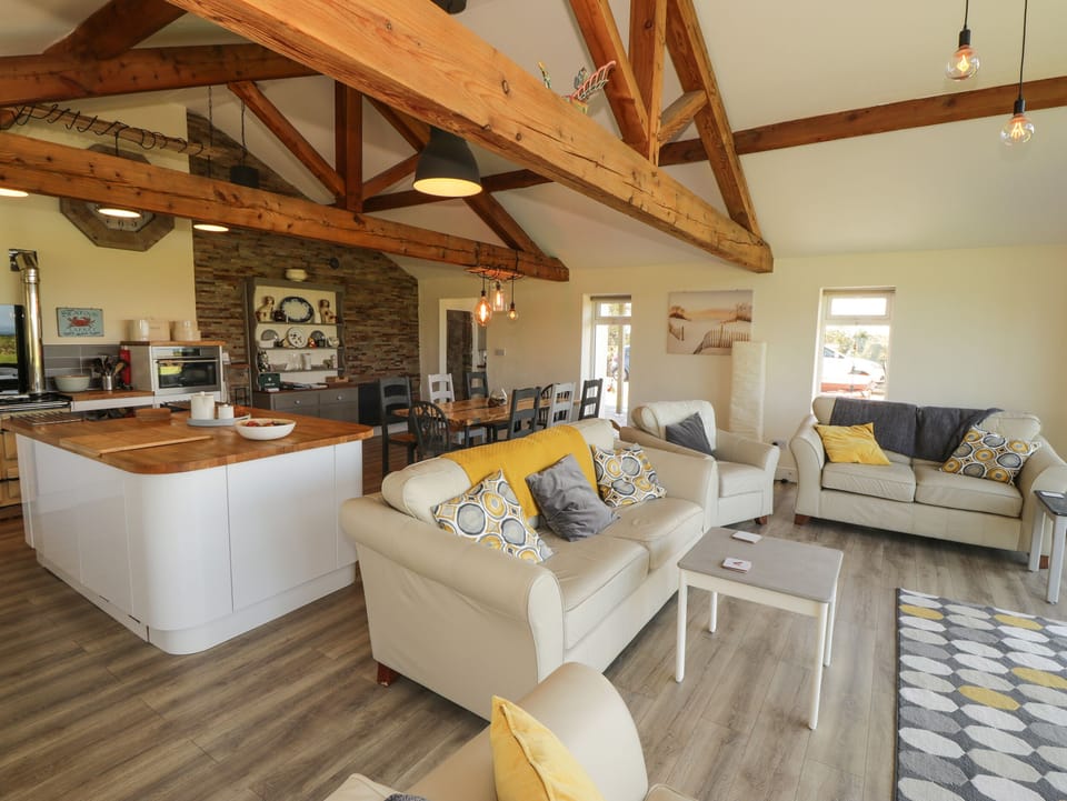 Cottage | Living room | Fireplace