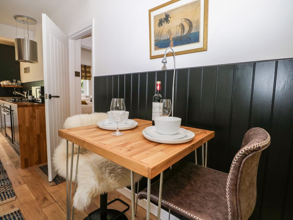 Cottage | Interior