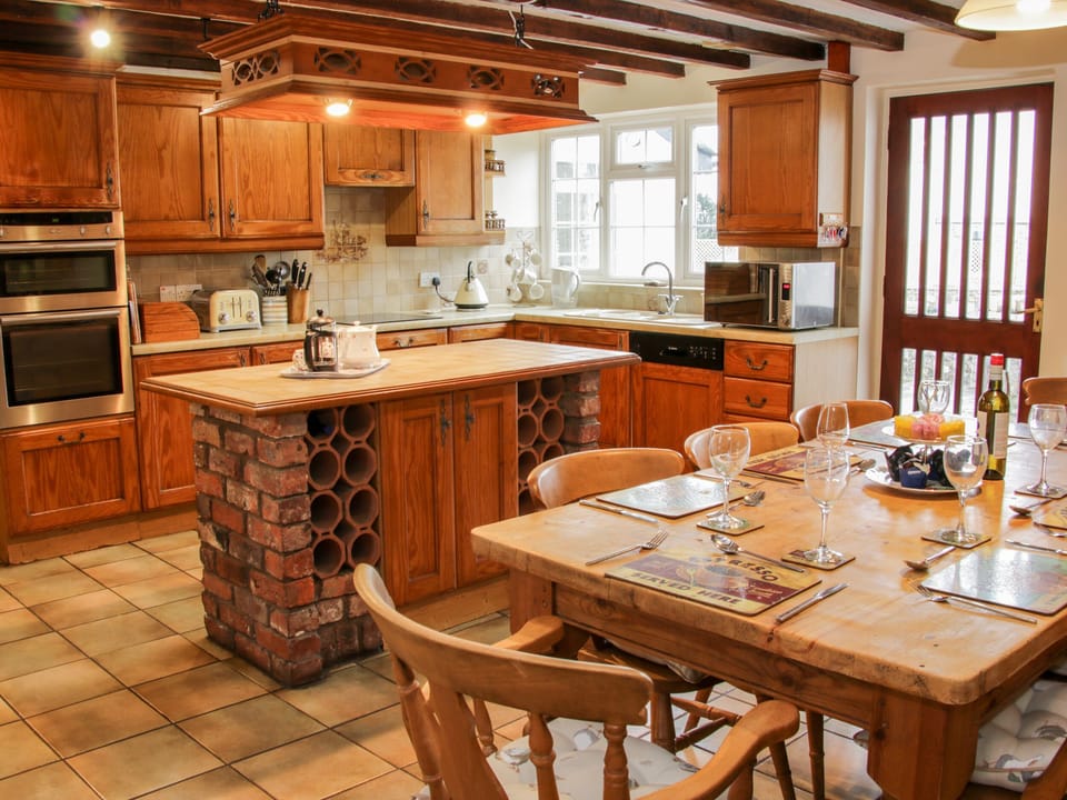 Cottage | Interior