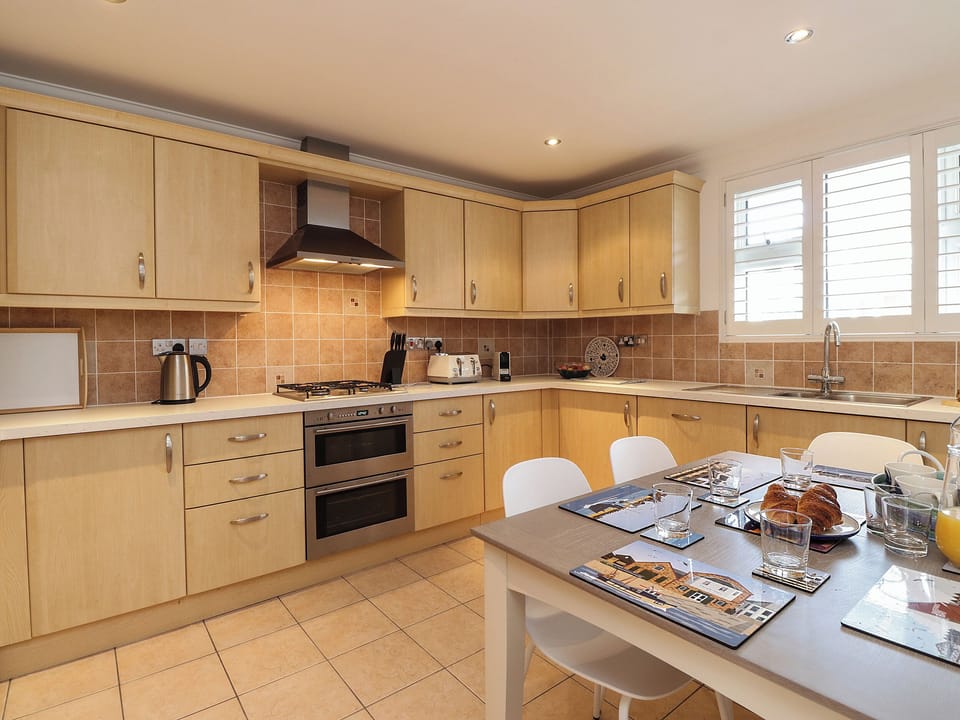 Cottage | Interior