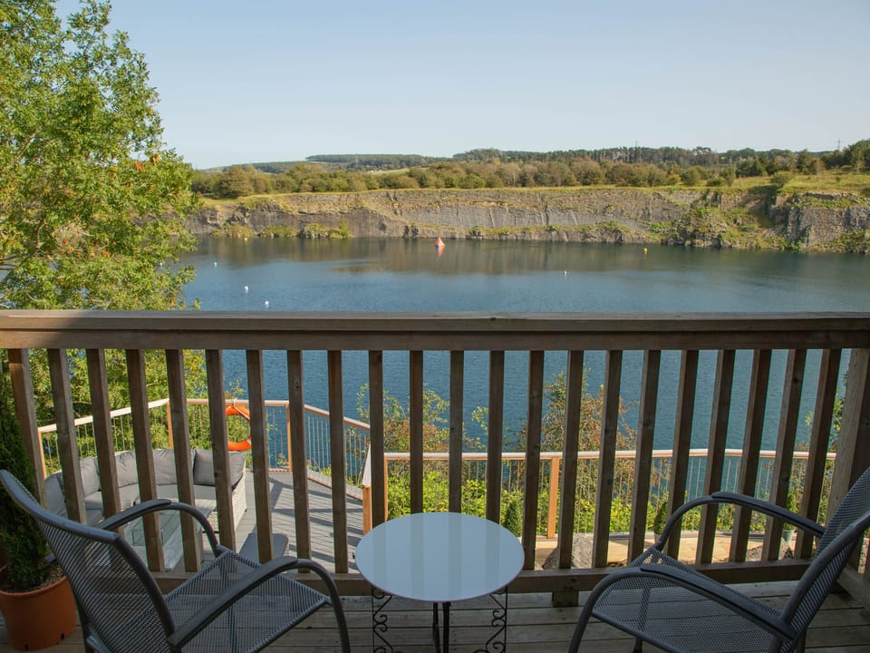 Cottage | Balcony