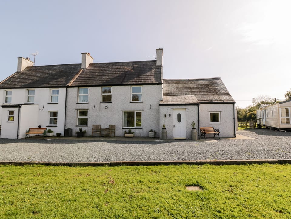 Cottage | Interior