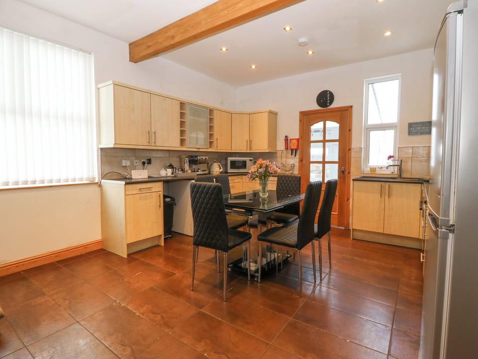Cottage | Interior