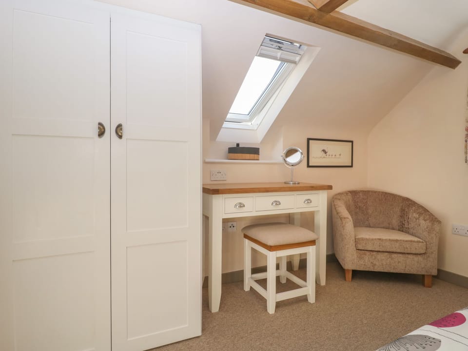 Cottage | 1 bedroom, individually decorated, individually furnished, free WiFi