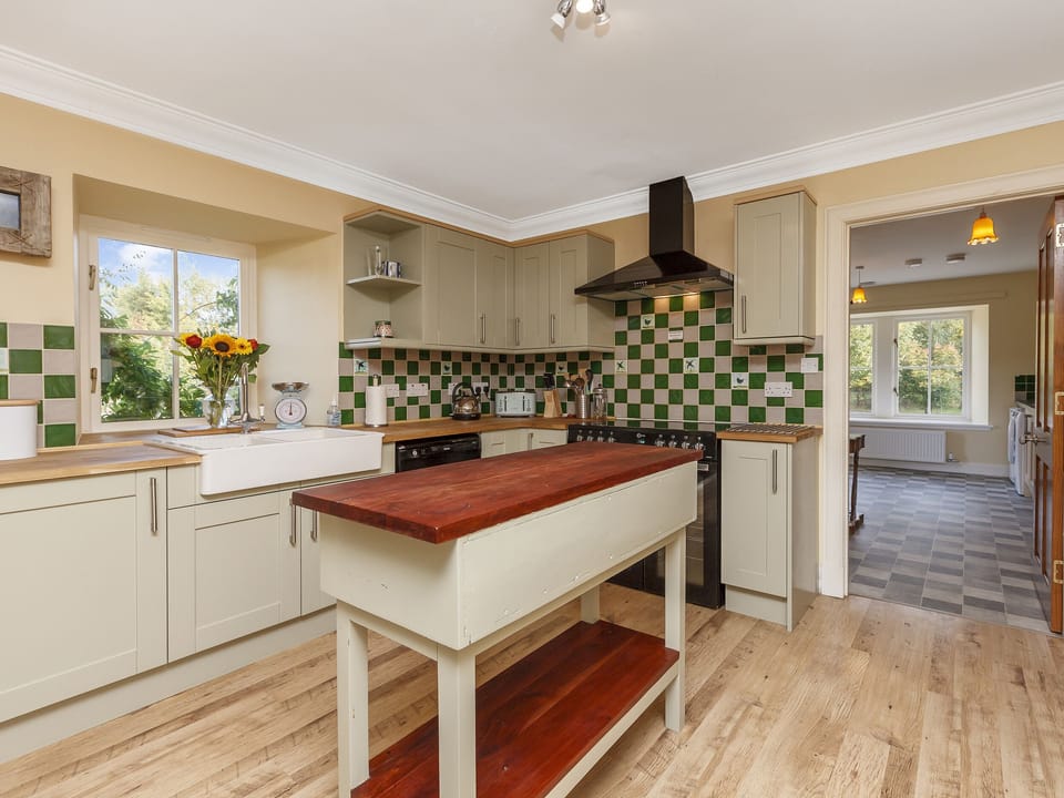 Cottage | Interior