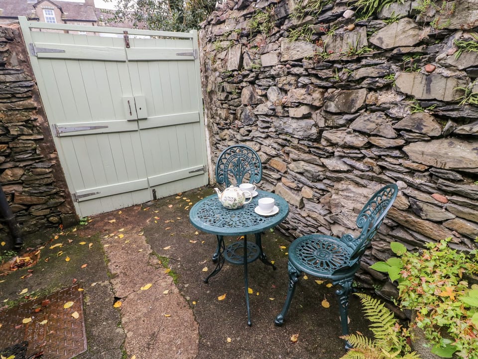 Cottage | Balcony