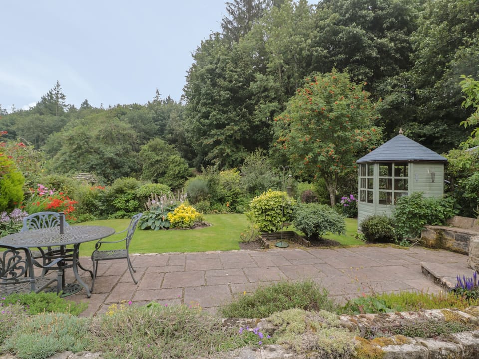 Cottage | Interior