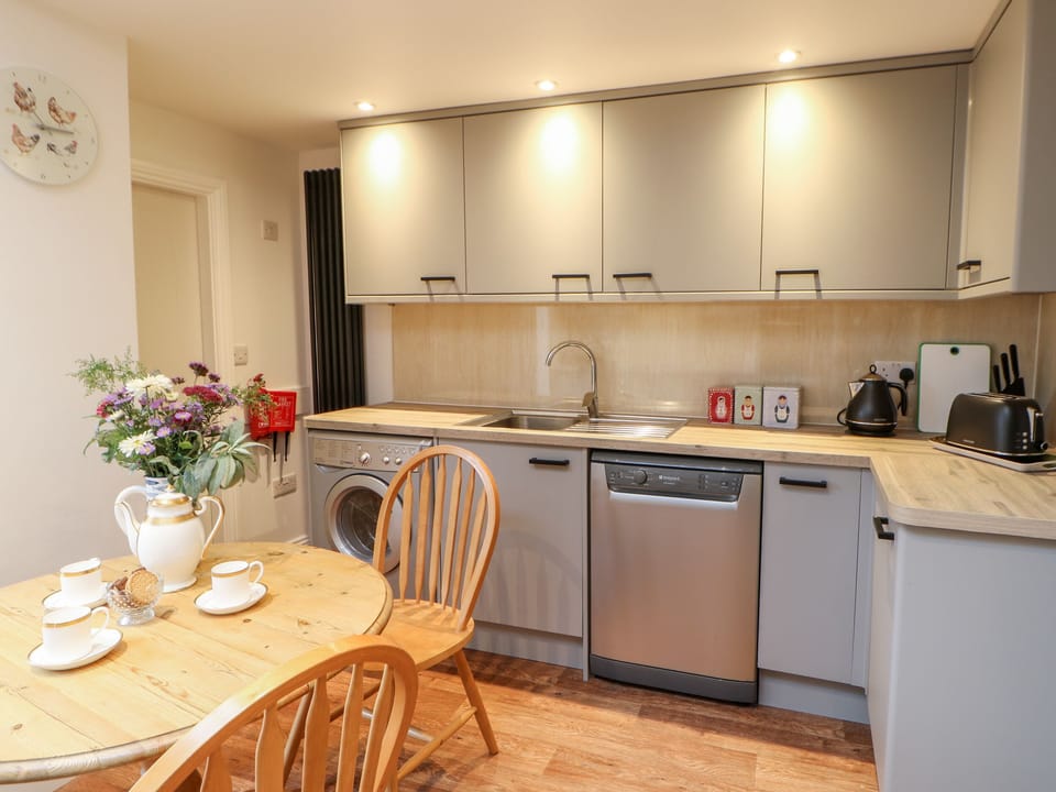 Cottage | Interior