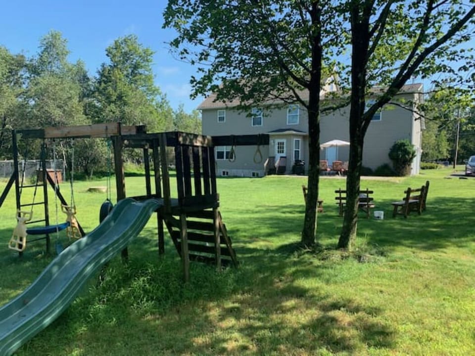 Back yard with lot of privacy 