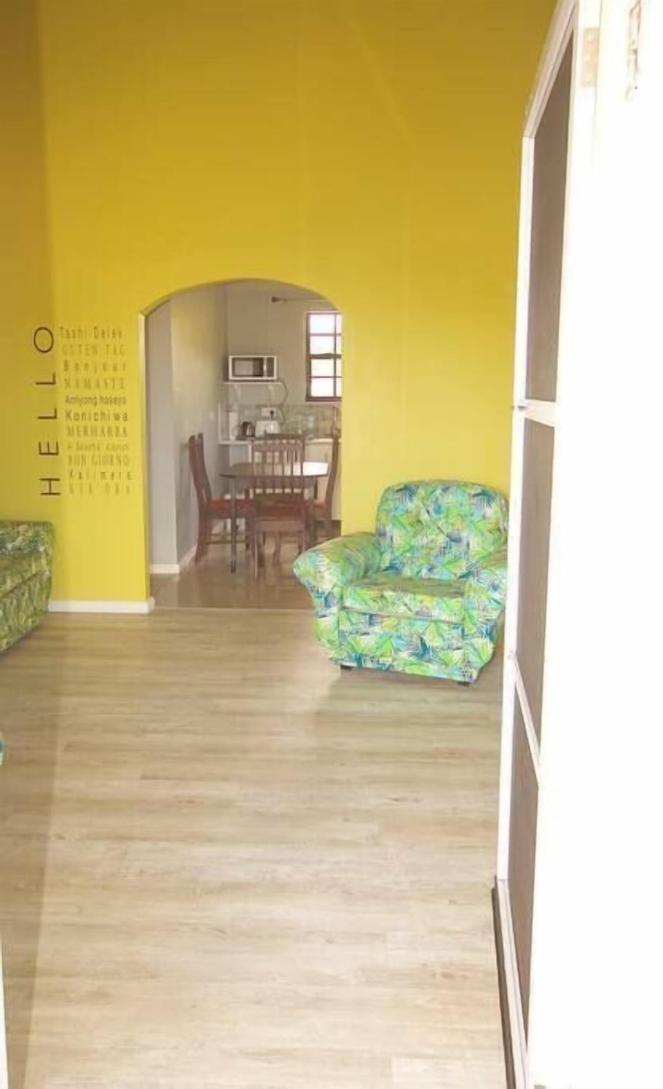 Living room with the screen open.