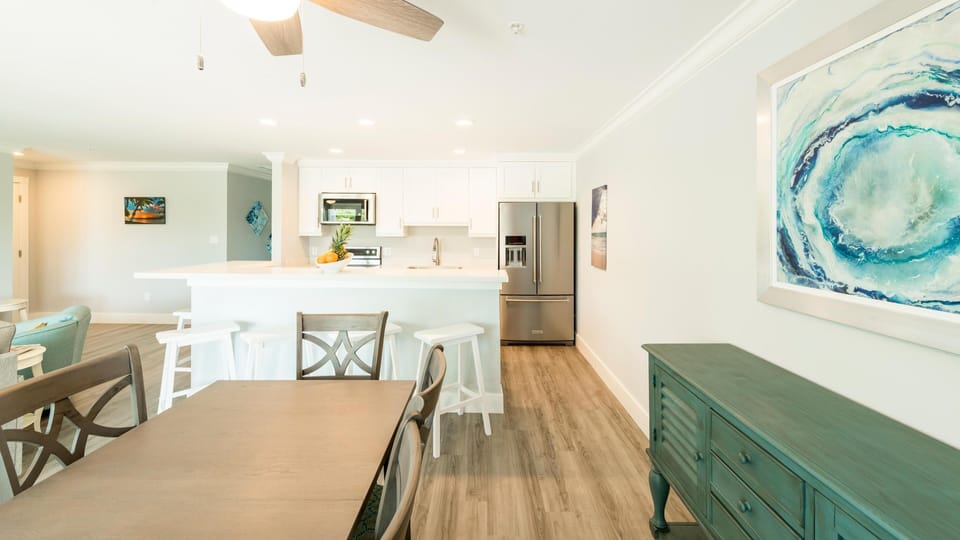 Condo, Multiple Beds (Upper Sunset North) | Private kitchen | Oven, toaster