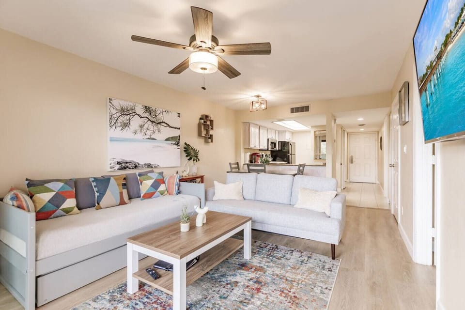 Clean, Modern & stylish. Remodel completed in October 2024.