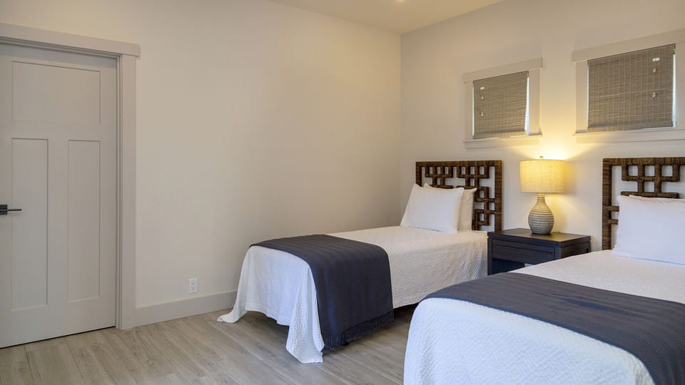 Bedroom 4 - Dual Twin Beds