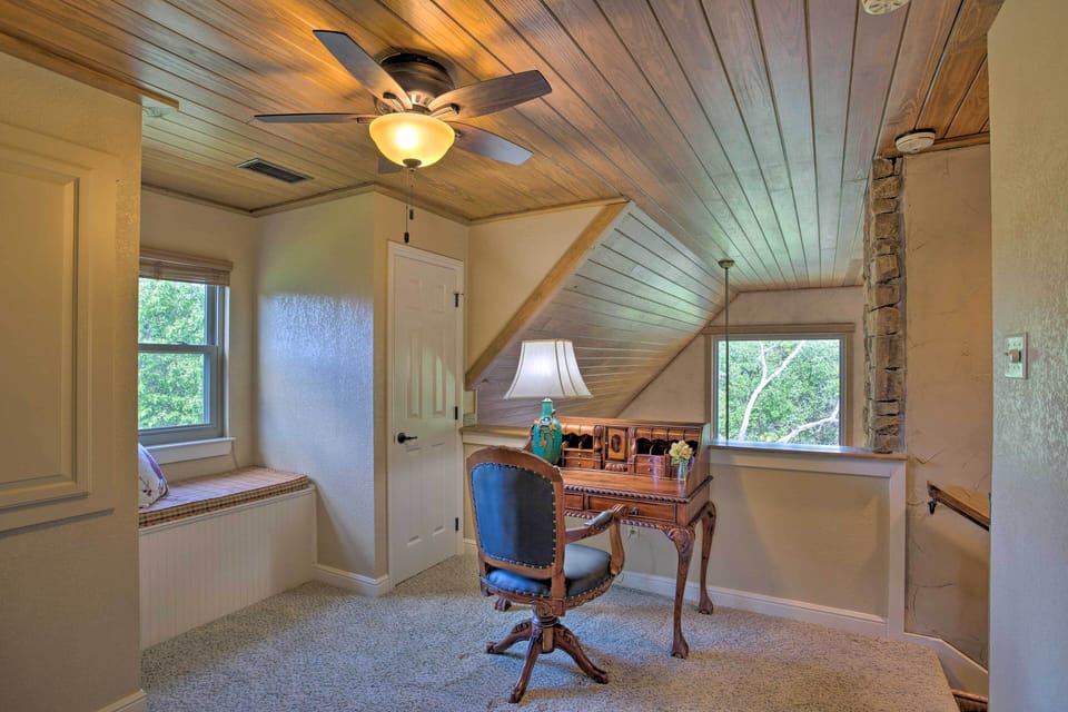 Loft | 2nd Floor