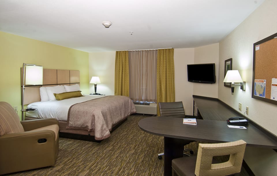 In-room safe, desk, iron/ironing board, rollaway beds