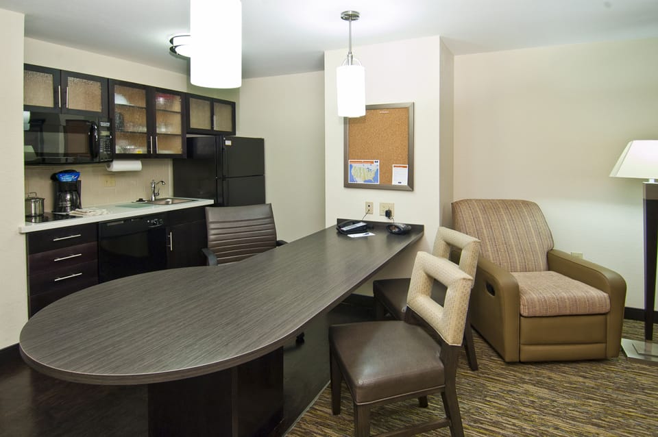 Suite, 1 Bedroom (1 King) | In-room safe, desk, iron/ironing board, rollaway beds