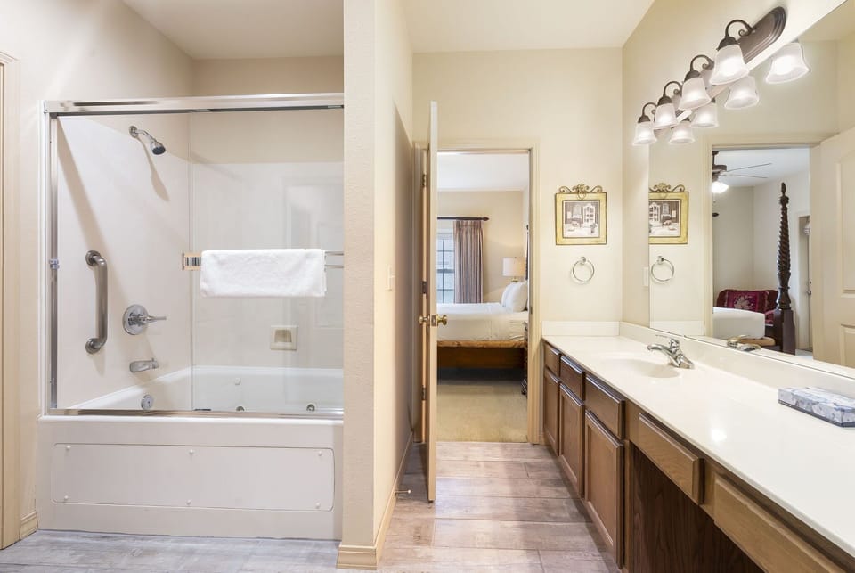 Master Bathroom with Jetted Tub