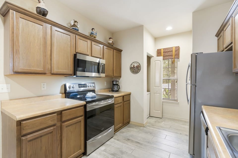 Full Kitchen
