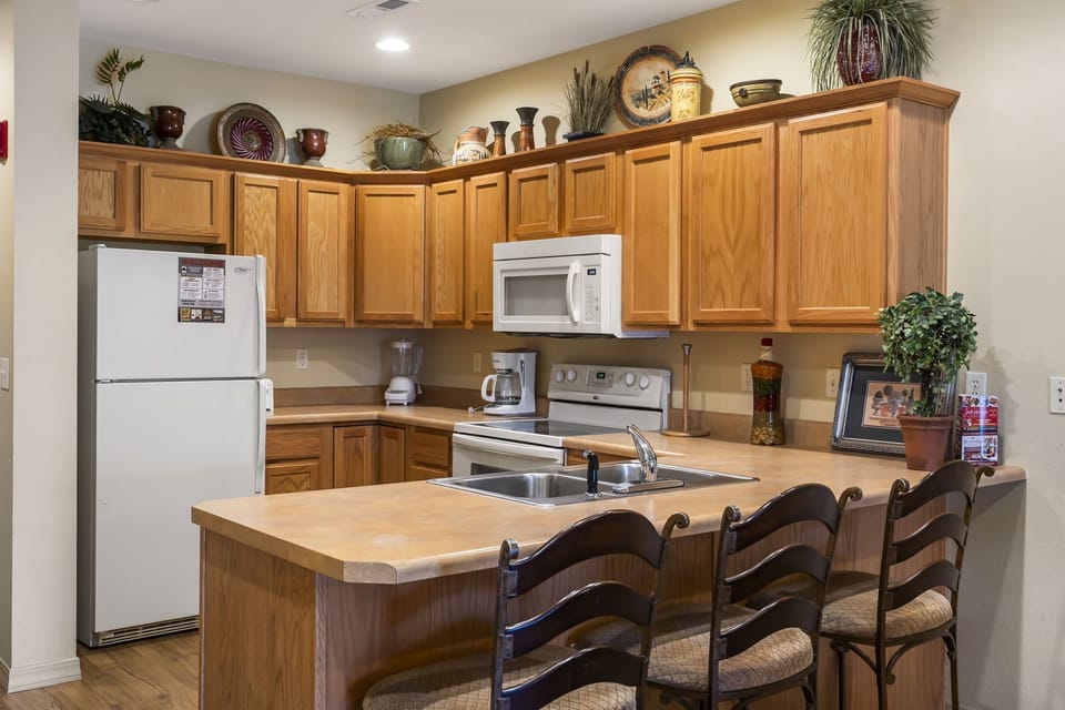 Full Kitchen