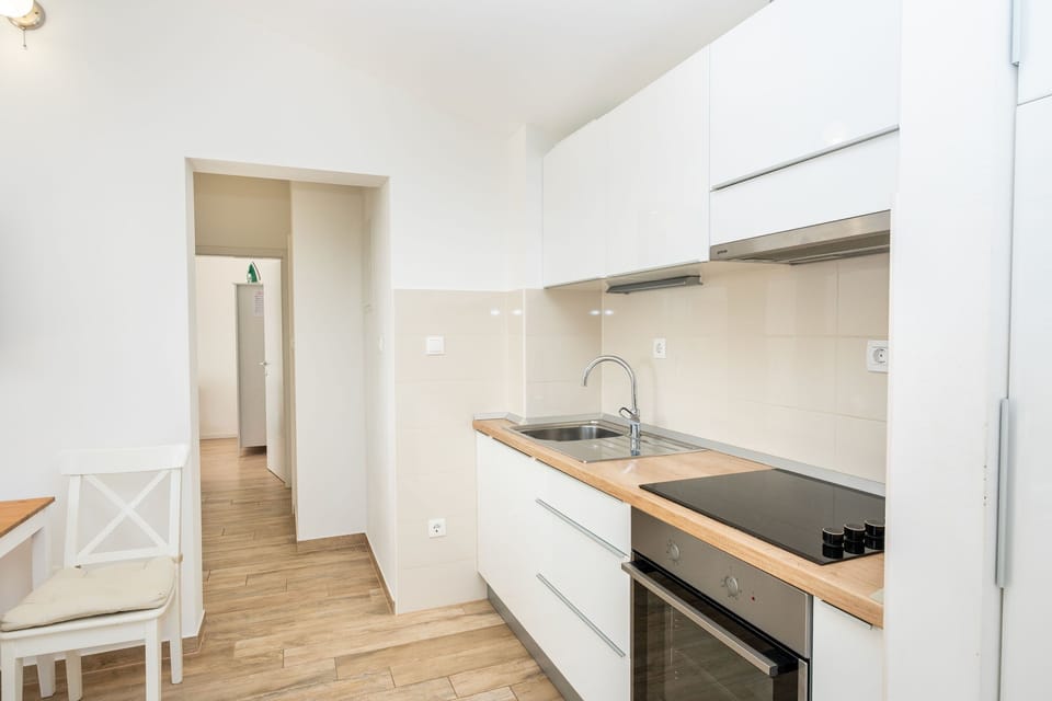 House | Private kitchen | Fridge, oven, stovetop, electric kettle