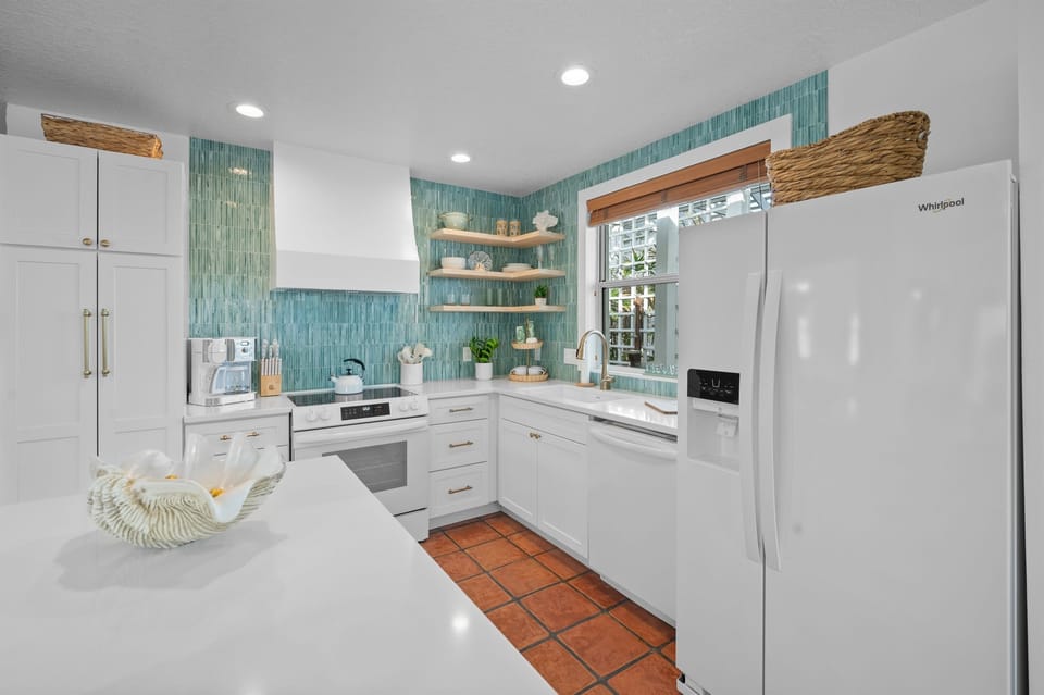 Spacious kitchen to prepare meals at home