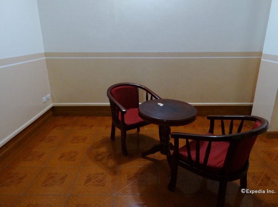 Premier Room, 2 Bedrooms | Room amenity