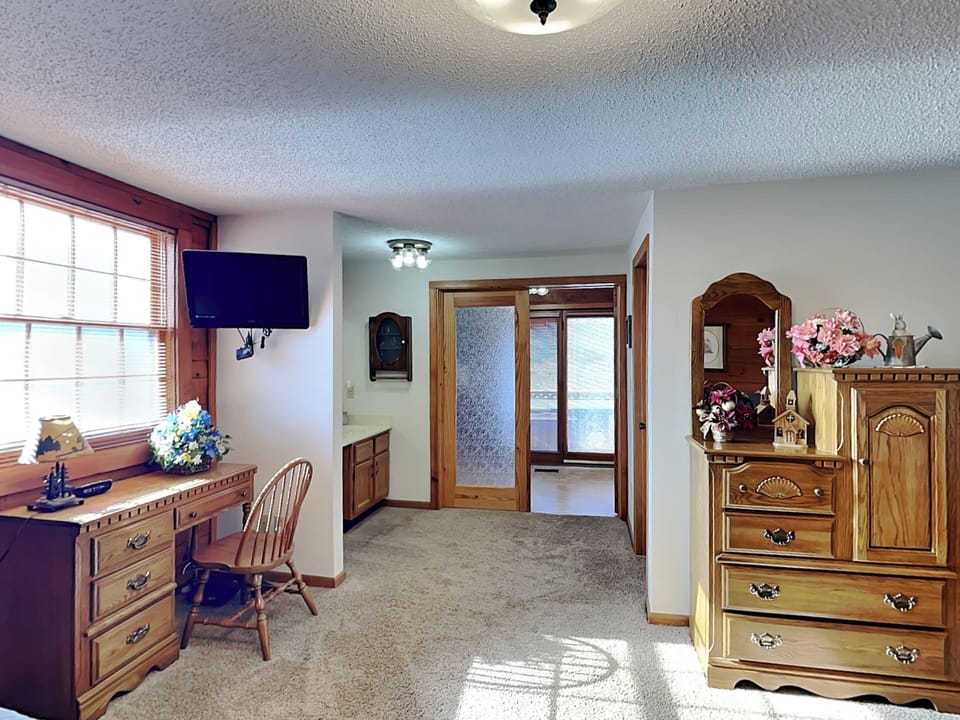 Studio (2 Bedrooms) | Property amenity