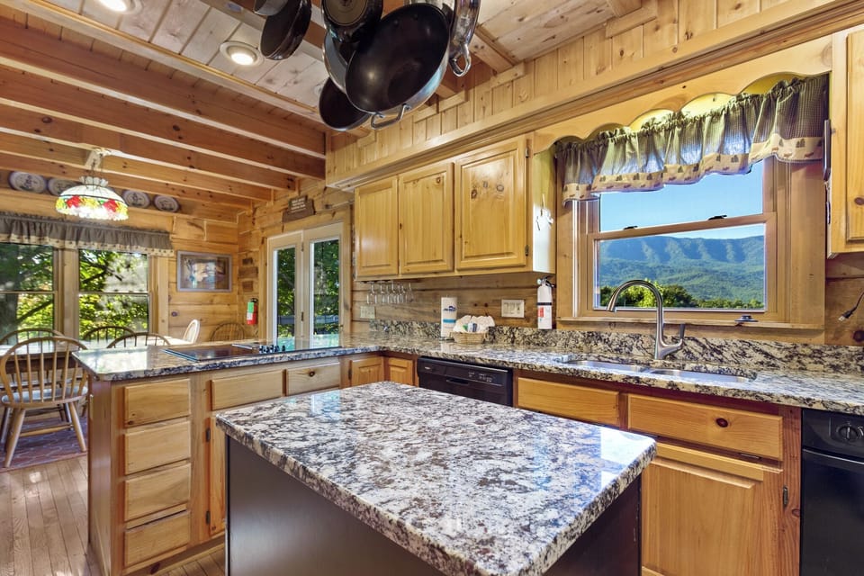 Studio (3 Bedrooms) | Property amenity