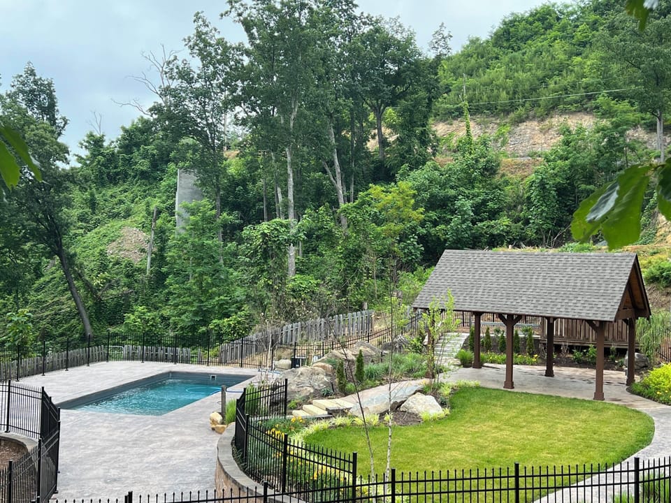 Studio (2 Bedrooms) | Property amenity
