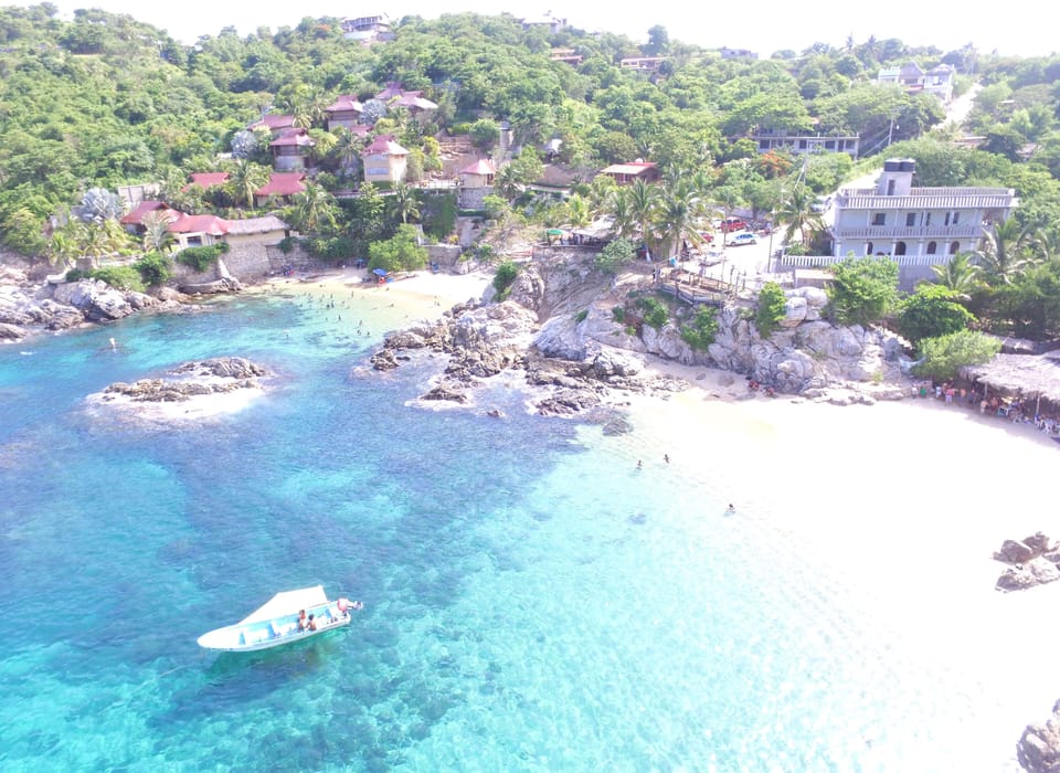 Casa El Delfin - Aerial view from the Pacific Ocean 