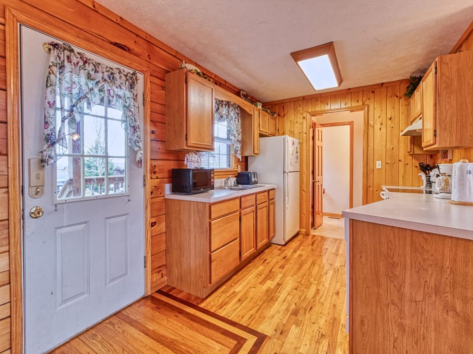 Studio (5 Bedrooms) | Property amenity