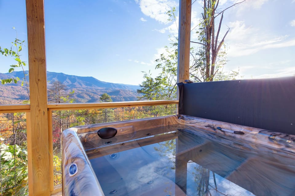 Studio (Multiple Bedrooms) | Property amenity
