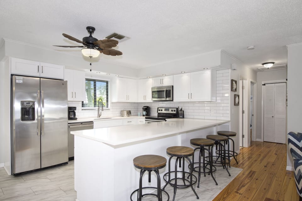 Kitchen with counter top seating
