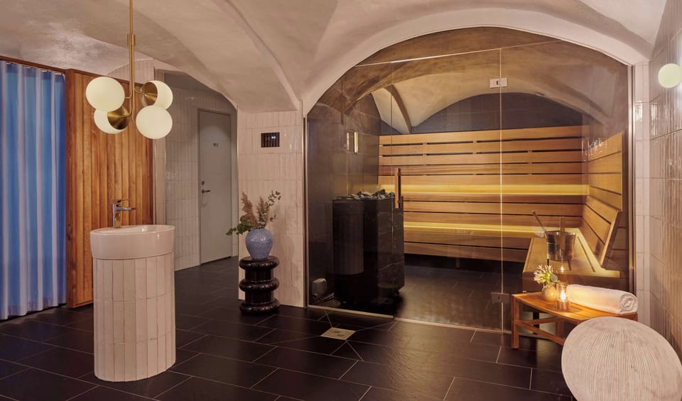 Hot stone massages, Swedish massages, sports massages, facials