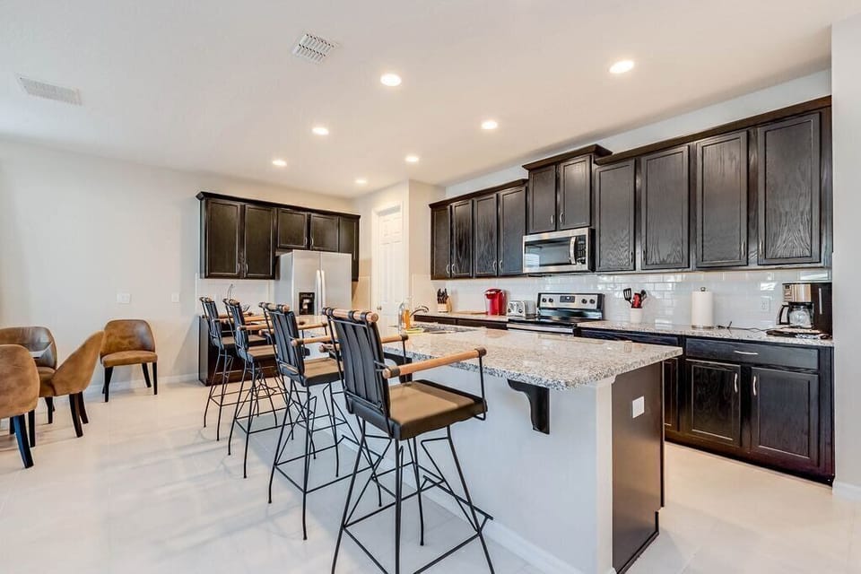 Gorgeous kitchen with large island