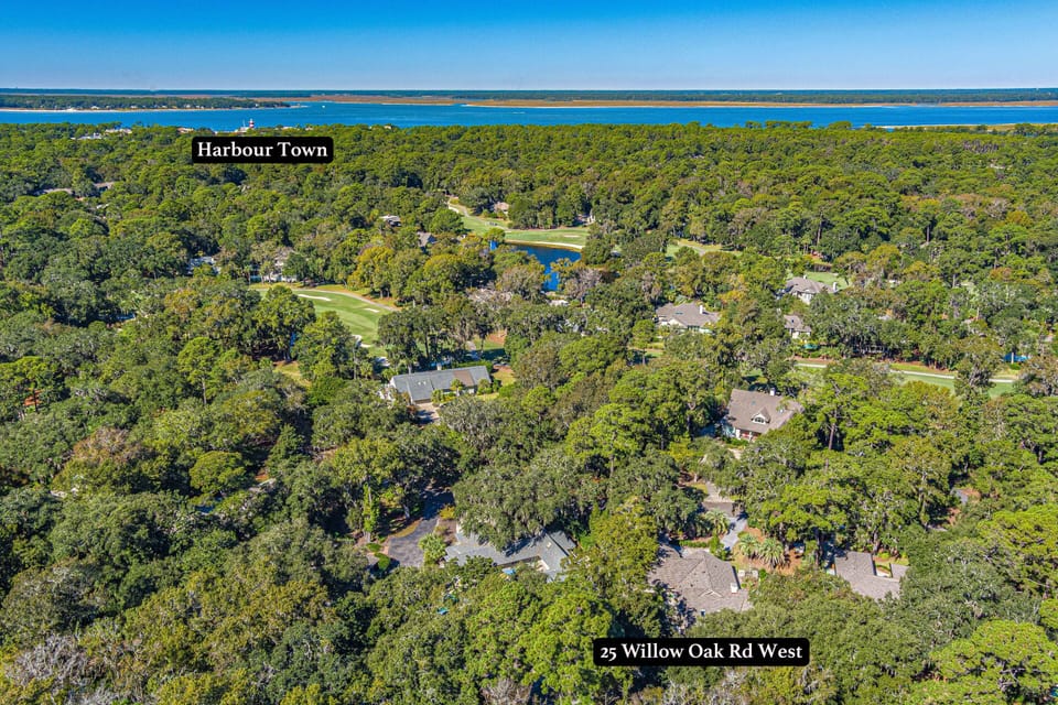 The property sits just moments from Harbour Town and its iconic lighthouse, with golf, leisure trails, and serene water views surrounding the neighborhood.