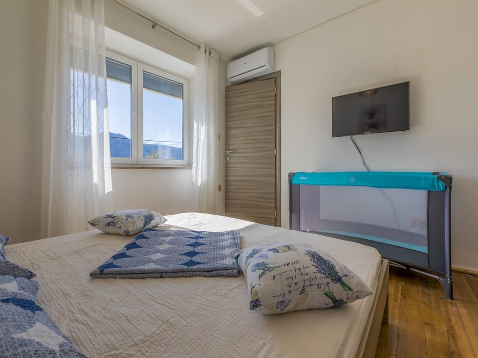Villa | In-room safe, iron/ironing board, free WiFi