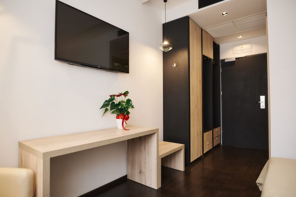 Deluxe Double Room | Desk, blackout drapes, soundproofing, iron/ironing board